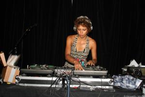 536252_445884732130923_97118926_n