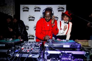 417598_271129043019845_1900711923_n