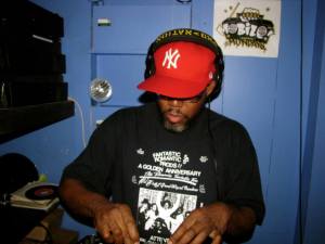 1005990_10200925385309729_1669180900_n