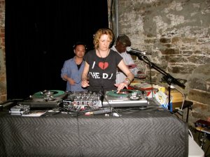 11629_10200390633741274_1224540633_n