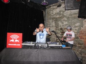 183116_10200458688042589_420807333_n