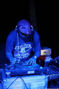 319859_388200177899379_134530674_n