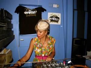 954703_10200966114567935_31858988_n