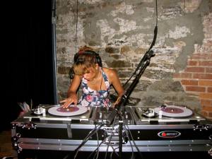 1185283_10201263048871107_378565969_n