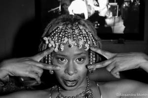 1185433_609363175783077_572829359_n