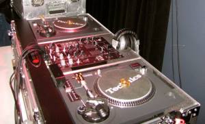 1233491_10201263052071187_1927745561_n-1