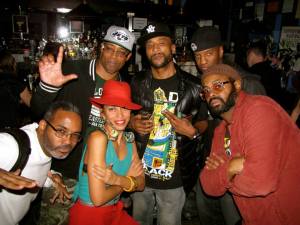 1016658_10201433880581793_263685923_n