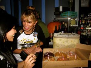 1374181_10201476392204557_1544639087_n