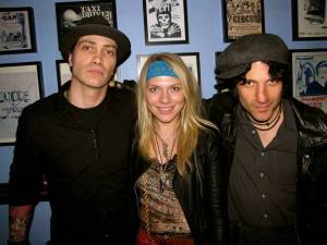 1378115_10201433813060105_513455424_n