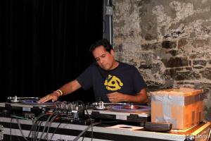 625520_623723334347061_1269596790_n