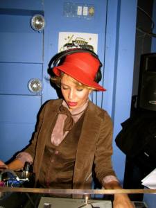 13005_10201622885866807_1070160256_n