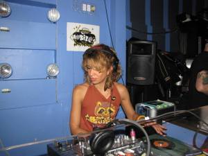 1450794_10201738193869435_2033078278_n