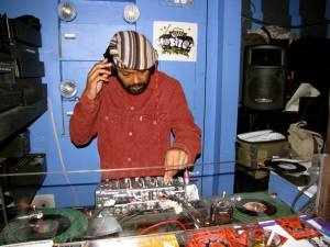 563121_10201622812624976_1516261402_n