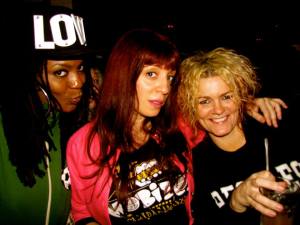 733899_10201622889986910_996472730_n