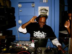 993440_10201622850865932_1413922657_n