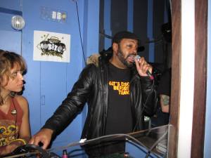 995249_10201738190549352_51924510_n