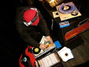 1426395_10201851069371252_1736136051_n