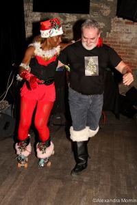 1472008_665500980169296_1941173686_n