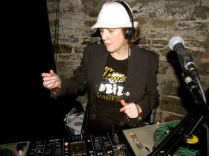 1524673_10201940776933885_310693_n