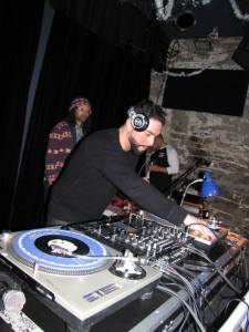 1524789_10202085210824642_480560594_n